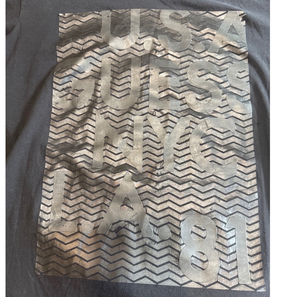 Guess T-Shirt Mens XL Black  V-Neck Graphic NYC LA 81 Chevron Logo - Picture 7 of 8